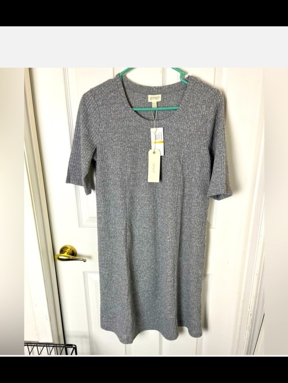Greige Gray Ribbed Short-Sleeve Knit Dress, Sz Sm